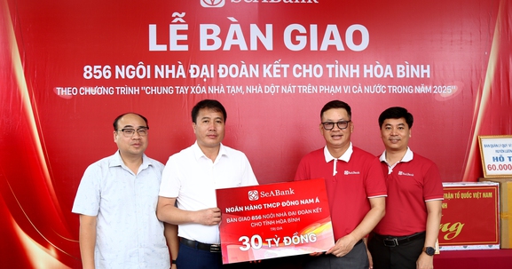 SeABank bàn giao 856 căn nhà đại đoàn kết cho tỉnh Hòa Bình