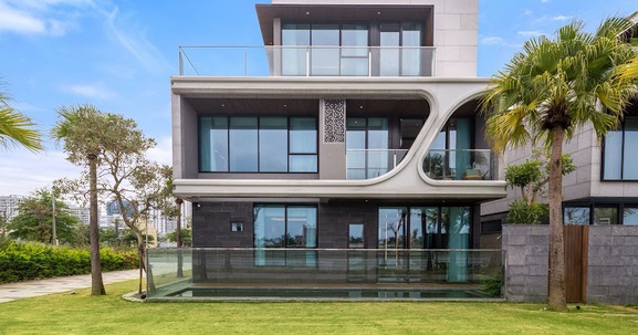 Điều gì khiến Regal Group góp mặt Top 10 chủ đầu tư uy tín Việt Nam 2025?