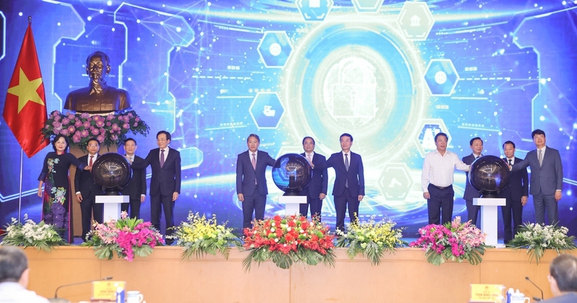 Thủ tướng Phạm Minh Chính khai trương Cổng Pháp luật quốc gia