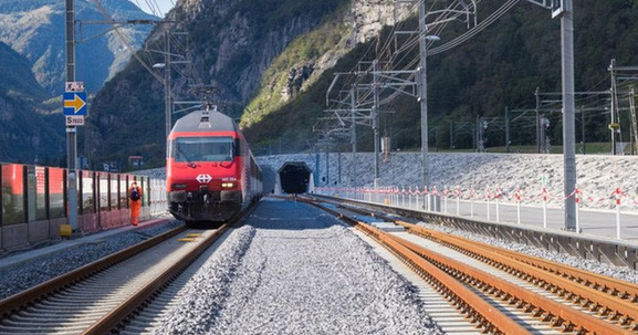 Hầm đường sắt 57km dài nhất thế giới: Xây dựng trong 17 năm với chi phí 11 tỷ Euro, hành trình di chuyển nhanh gấp 4 lần ô tô