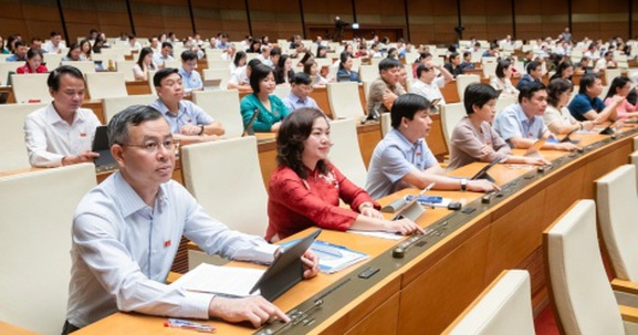 Quốc hội “chốt” giảm 2% thuế giá trị gia tăng đến hết năm 2026, đối tượng được giảm thuế mở rộng