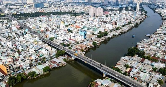 TP. HCM chuẩn bị di dời gần 15.000 căn nhà của 10 phường, 'lột xác' 8 tuyến kênh ô nhiễm giữa lòng đô thị