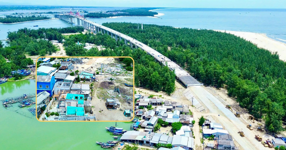 Cầu vượt cửa biển nghìn tỷ dài nhất miền Trung gặp khó giai đoạn nước rút