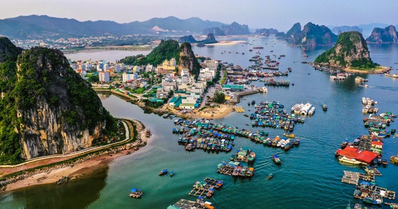 Đặc khu kinh tế đầu tiên của Việt Nam chi hơn 2.600 tỷ để làm đường ven biển