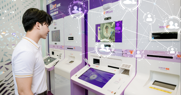TPBank - Từ lựa chọn số hóa trong khó khăn đến khát vọng E-Vietnam