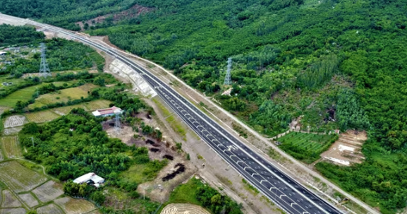 Cao tốc 12.000 tỷ có bóng dáng Tập đoàn Sơn Hải sắp thông xe toàn tuyến, giảm tải cho quốc lộ dài nhất Việt Nam