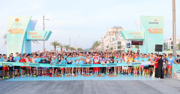 Giải chạy Vlasta Race 2025 do Văn Phú tổ chức bùng nổ với gần 3.000 runner