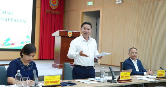 Vướng mắc lớn nhất nằm ở khâu triển khai thi hành Luật Đất đai