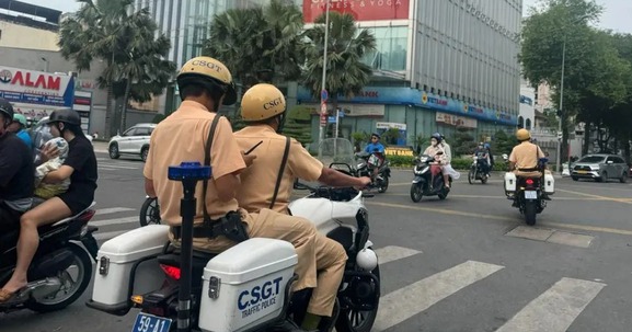 TP.HCM tính thêm 'án phạt mới', vi phạm giao thông có thể phải cầm chổi quét đường