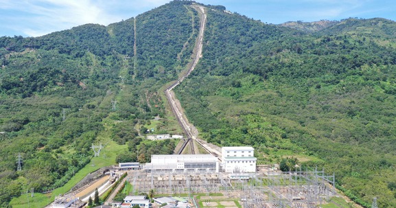 Nhà máy là ‘cái nôi’ của thủy điện phía Nam: Hơn 60 năm vận hành bền bỉ, sở hữu đường ống khổng lồ tạo nên cảnh hùng vĩ