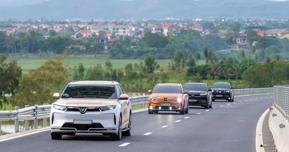 Chủ xe VinFast nói thẳng: “Bill bảo dưỡng quá rẻ”, trải nghiệm dịch vụ hậu mãi 5 sao