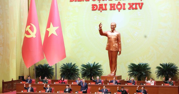 Công bố danh sách Ban Chấp hành Trung ương Đảng khóa XIV