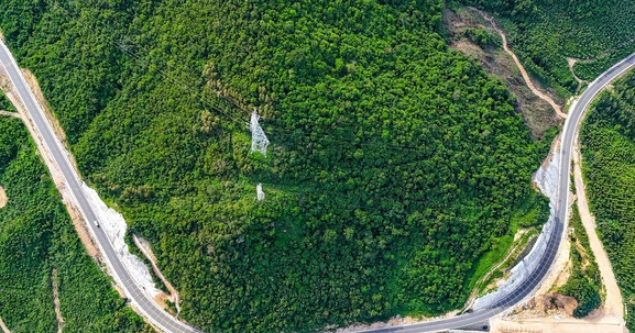 Tuyến cao tốc gần 44.000 tỷ băng qua cung đèo hiểm trở, chạy dọc tỉnh lớn thứ 2 Việt Nam nhận chỉ đạo 'nóng'