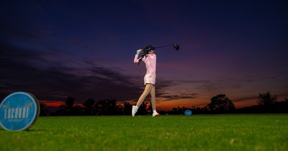 Giải mã sức hút của trải nghiệm golf đêm tại Phú Quốc