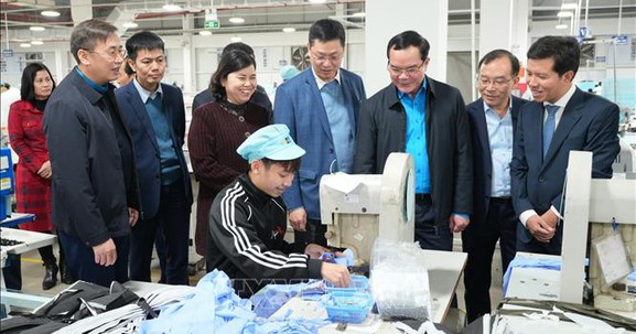 Thủ tướng chỉ đạo chăm lo, hỗ trợ nhân dân đón Tết Nguyên đán vui tươi, an toàn, tiết kiệm