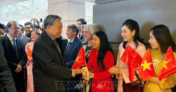 Tổng Bí thư đến Washington D.C, bắt đầu tham dự cuộc họp khai mạc Hội đồng Hòa bình về Gaza