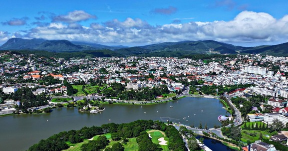 Tập đoàn Masterise ngỏ ý đầu tư các khu đô thị cao cấp, hạ tầng giao thông và năng lượng tái tạo tại Lâm Đồng