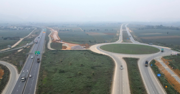 Sắp hoàn thành đại lộ lớn nhất tỉnh Ninh Bình, vốn đầu tư gần 2.000 tỷ