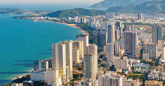 Khánh Hòa siết việc chấp thuận đầu tư mới tại khu vực nguy cơ dư cung