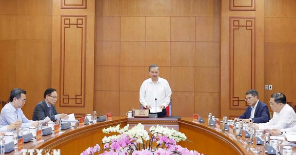 Tổng Bí thư Tô Lâm: Cần có chiến lược cụ thể nhằm tái cơ cấu nền kinh tế