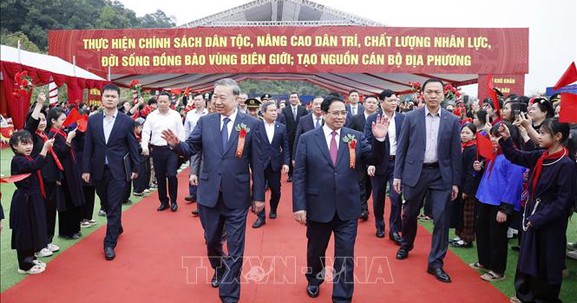 Tổng Bí thư và Thủ tướng dự Lễ khởi công, động thổ đồng loạt các trường nội trú liên cấp biên giới