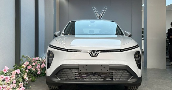Người dùng Việt đánh giá Vinfast VF MPV 7 là "chuẩn mực cho xe gia đình"
