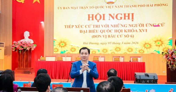 Trưởng ban Tuyên giáo Cơ quan UBTƯ MTTQ Việt Nam Vũ Văn Tiến trình bày chương trình hành động với cử tri Hải Phòng