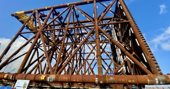 Huy động 13.000 tấn thép, 1.000 người làm việc trong 13 triệu giờ, Việt Nam chính thức hoàn thành ‘trái tim’ của dự án 12 tỷ USD lớn nhất ngành dầu khí