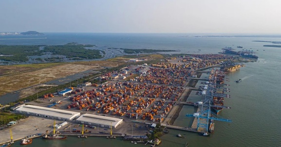 Việt Nam sắp hình thành siêu cảng gần 51.000 tỷ: Quy mô 351ha, cửa ngõ xuất nhập khẩu đi thẳng châu Âu, Mỹ