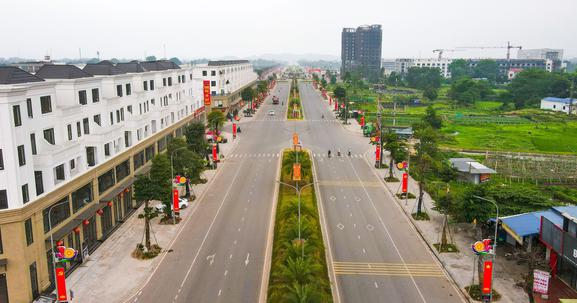 Thái Nguyên: "Ăn ké" nhiều tiện ích bên ngoài, shophouse Square City vẫn vắng người ở