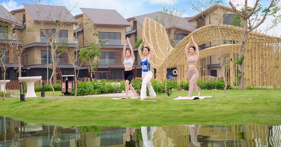 Dồn dập sự kiện dịp lễ 30/4, Vinhomes Royal Island hút khách, kích hoạt hệ sinh thái kinh doanh