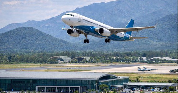 Đề xuất 'đánh thức' sân bay quân sự hơn 60 năm tuổi của Việt Nam: Khai thác lưỡng dụng, hướng đến công suất 3 triệu khách mỗi năm