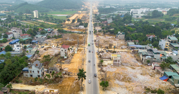 Sắp thông xe tuyến đường rộng nhất Việt Nam, kết nối đại lộ dài nhất với trường đại học lớn nhất cả nước
