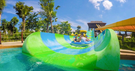 Mùa hè không đi công viên nước thì chờ khi nào? 