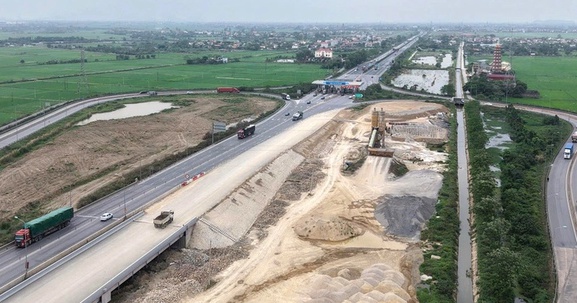 Chỉ 2 tháng nữa, chính thức hoàn thiện ‘lên đời’ tuyến cao tốc huyết mạch đi xuyên Ninh Bình