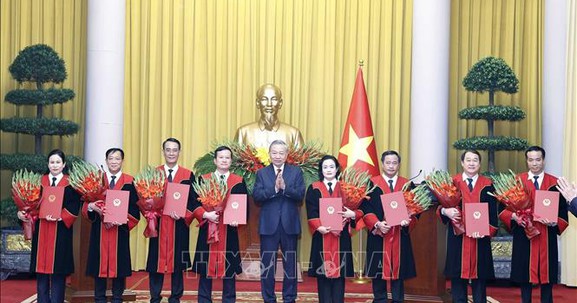 Tổng Bí thư, Chủ tịch nước Tô Lâm trao quyết định bổ nhiệm Thẩm phán TAND tối cao