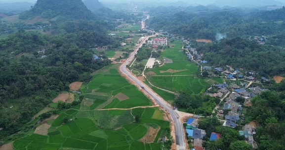 Chỉ 2 tuần nữa, chính thức thông xe tuyến đường cách mạng trăm tỷ kết nối đến ‘Thủ đô kháng chiến’