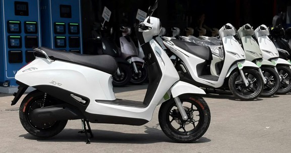 Giải mã lý do giới tài xế “săn lùng” xe máy điện đổi pin VinFast Evo