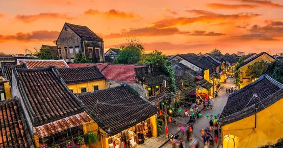 Việt Nam có 1 con phố hơn 400 năm tuổi từng là "cửa ngõ thế giới", nay được quốc tế vinh danh điểm đến hàng đầu châu Á