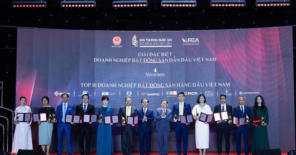 Giải Đặc biệt Doanh nghiệp bất động sản dẫn đầu Việt Nam và TOP 10 doanh nghiệp bất động sản hàng đầu Việt Nam