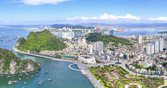 Tỉnh có đường bờ biển dài thứ 3 Việt Nam đã đáp ứng đầy đủ 7/7 tiêu chuẩn thành phố trực thuộc Trung ương