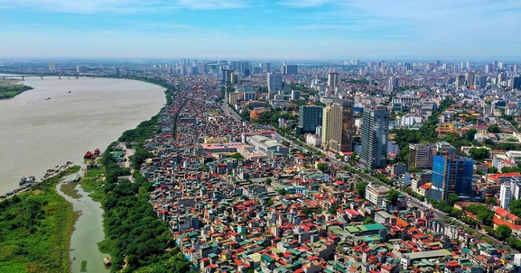 Nhà phố Hà Nội đối mặt áp lực kép từ quy hoạch và giá cao