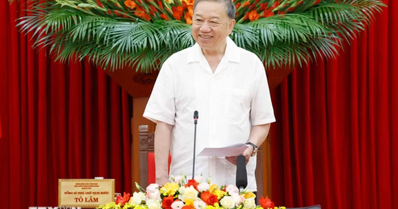 Đổi mới phương thức lãnh đạo của Đảng để làm cho đất nước phát triển bền vững