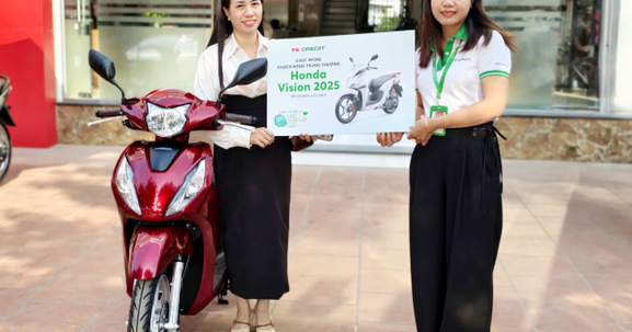 FE CREDIT: Khách hàng làm trung tâm với nhiều ưu đãi thiết thực
