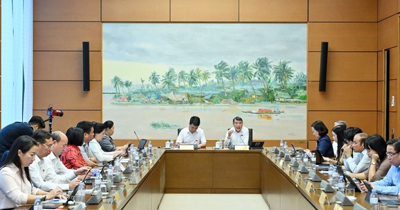 Thủ tướng: Hoàn thiện chính sách đất đai, nhà ở, bất động sản theo hướng đồng bộ, minh bạch