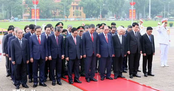 81 năm Quốc khánh: Lãnh đạo Đảng, Nhà nước vào Lăng viếng Chủ tịch Hồ Chí Minh