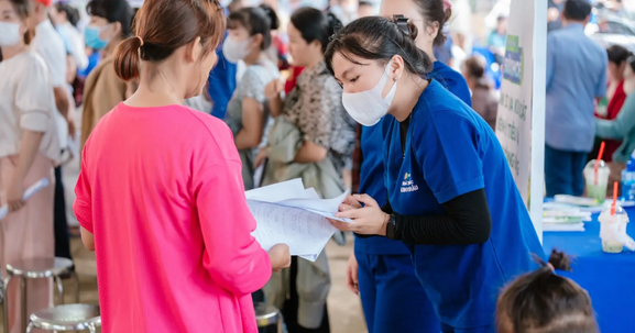 Long Châu và Abbott mở rộng chương trình vì cộng đồng, nâng cao sức khoẻ tiêu hoá cho hàng ngàn người dân