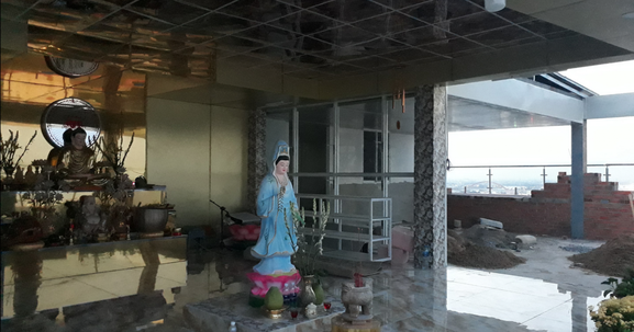 TP.HCM: Yêu cầu tháo dỡ chùa xây dựng trên nóc chung cư La Bonita