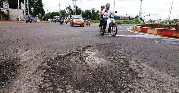 Đường vành đai phía Tây TP. Buôn Ma Thuột: Chưa thông tuyến đã xuống cấp nghiêm trọng
