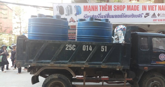 Sa Pa đảo lộn vì khát nước: Người dân mua nước sinh hoạt với giá 500.000 đồng/m3